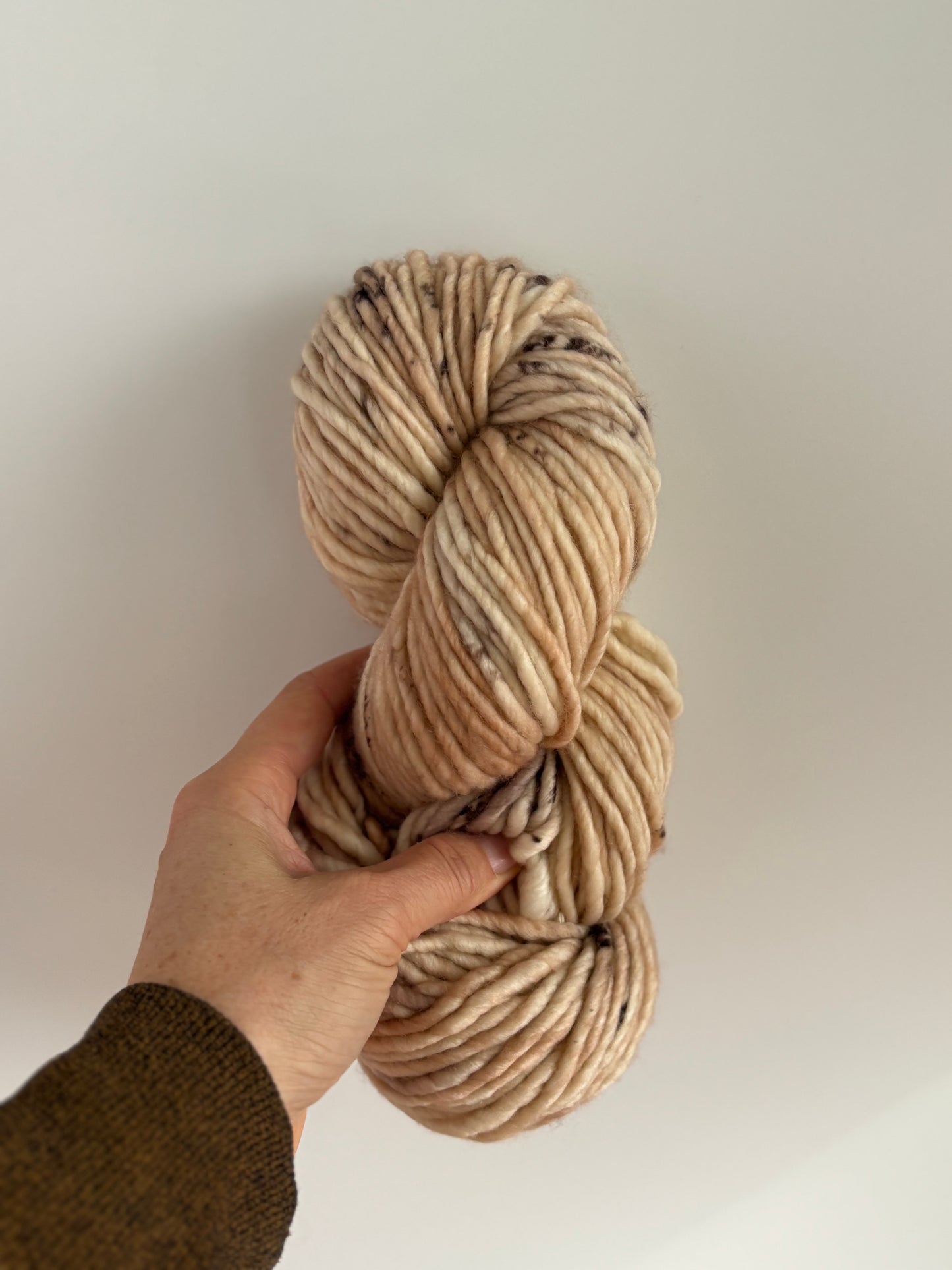 SBL130 Ready to Ship - Light Super Bulky Yarn