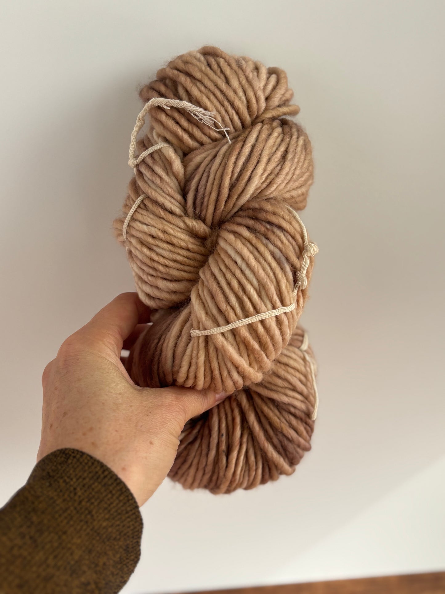 SBL130 Ready to Ship - Light Super Bulky Yarn