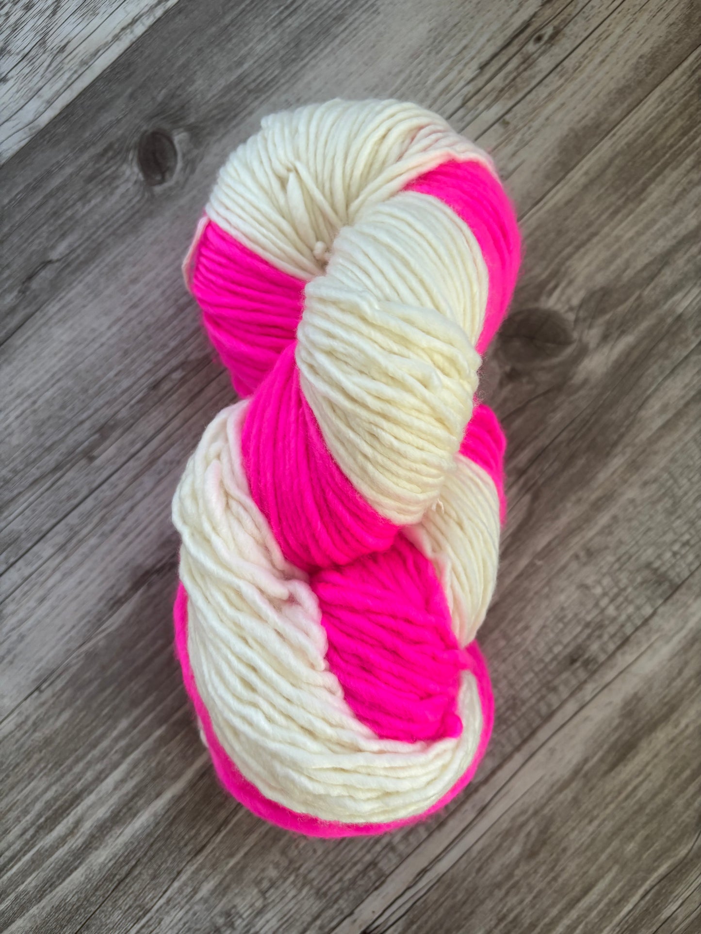 Angry Mitten - Aran/Light Bulky Yarn - Kit